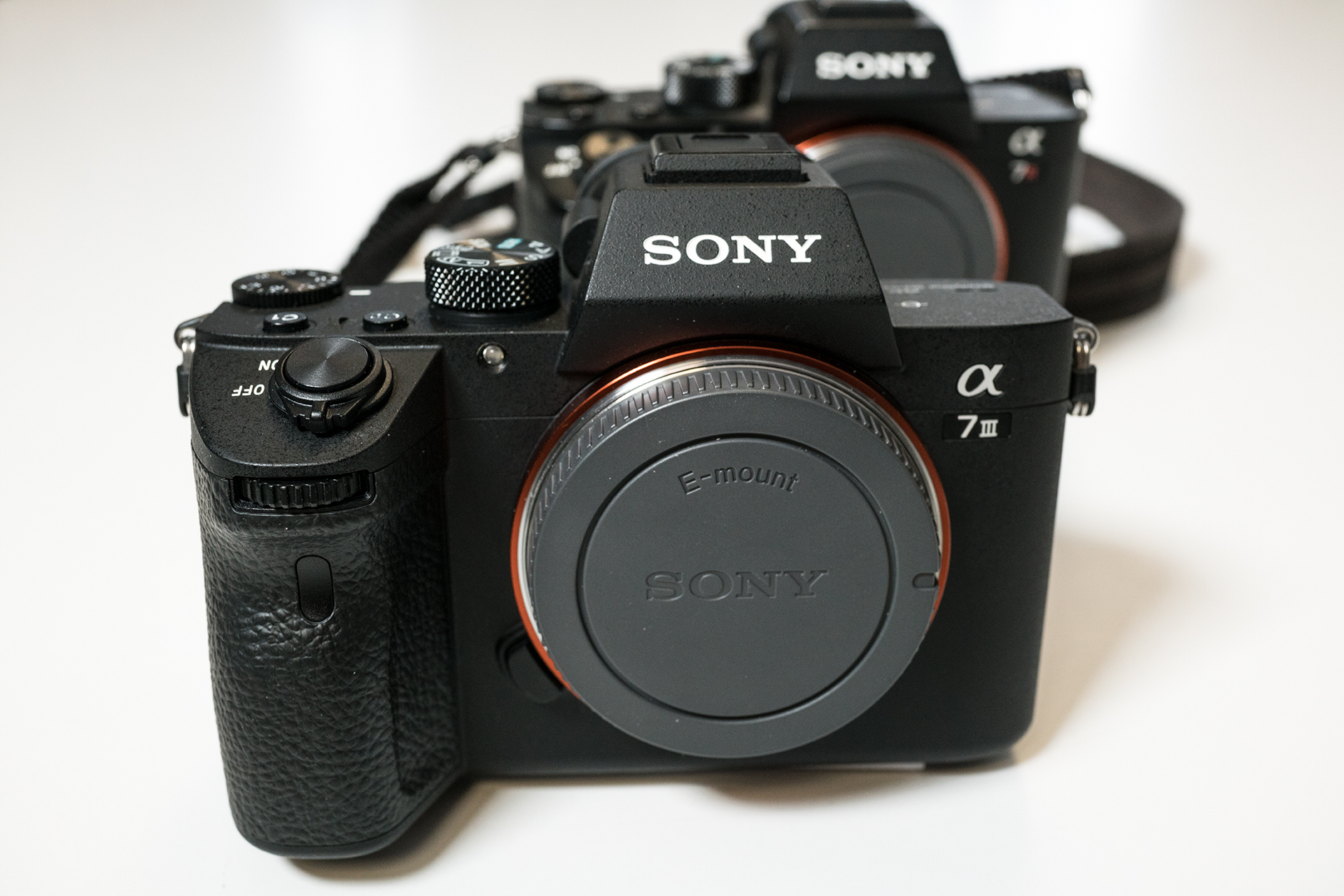 Sony mark 2. Sony a7 Mark 2. Фотоаппарат Sony Mark 2. Sony a7 m3 гарантия. Sony 3.